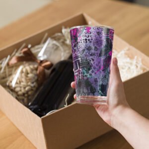 Shaker pint glass