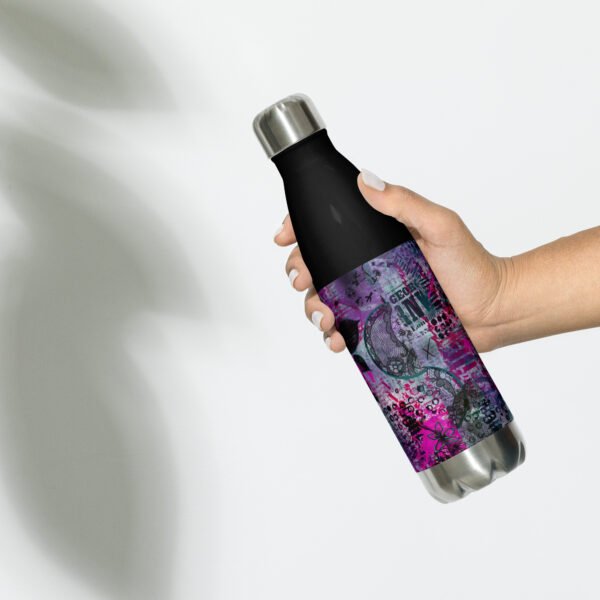 Stainless steel water bottle