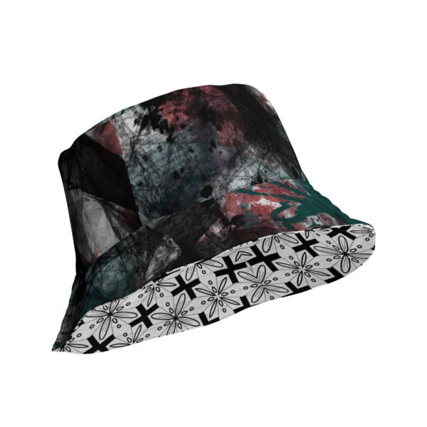 Reversible bucket hat